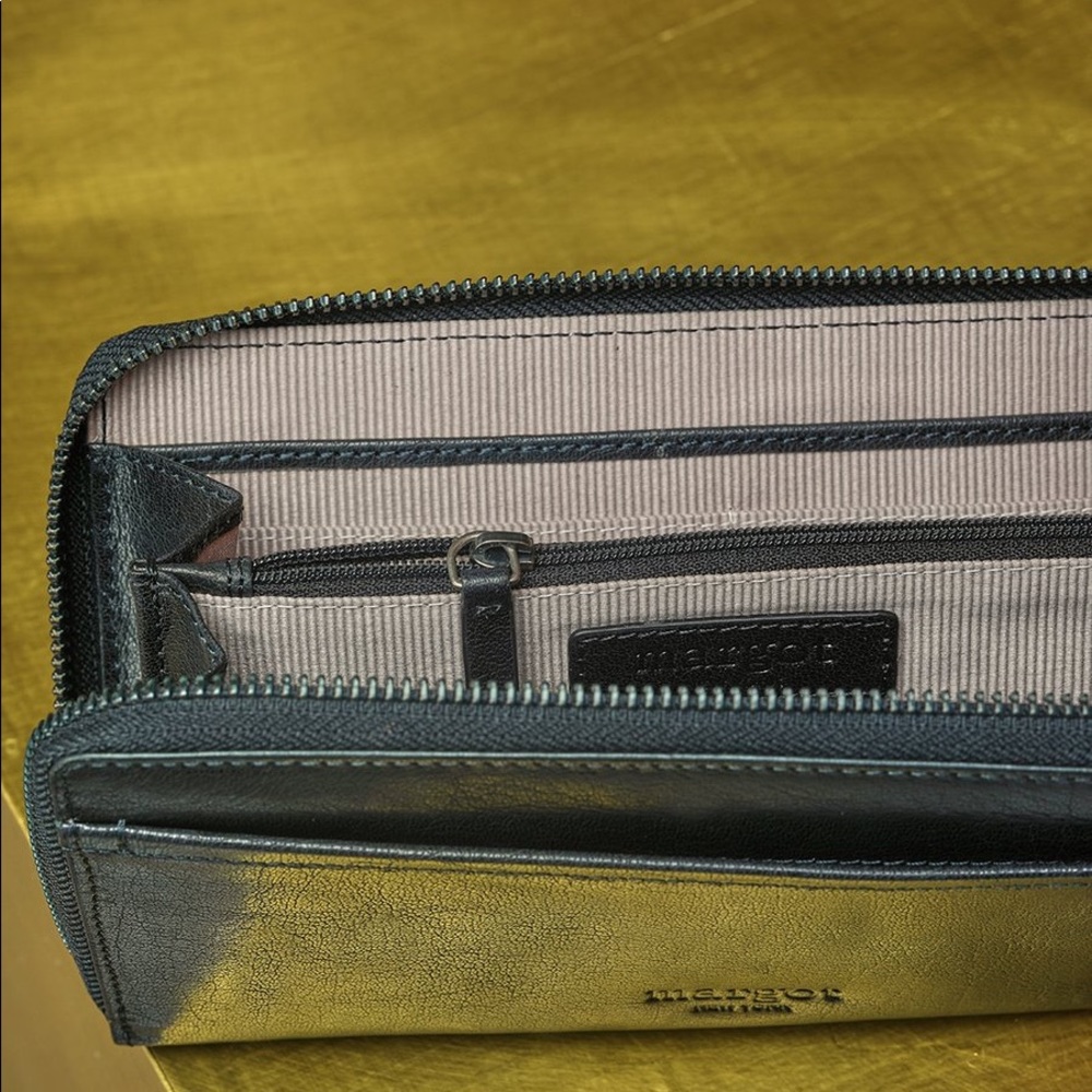 Gabby Wristlet Zip Around Wallet - Picture 3 of 7